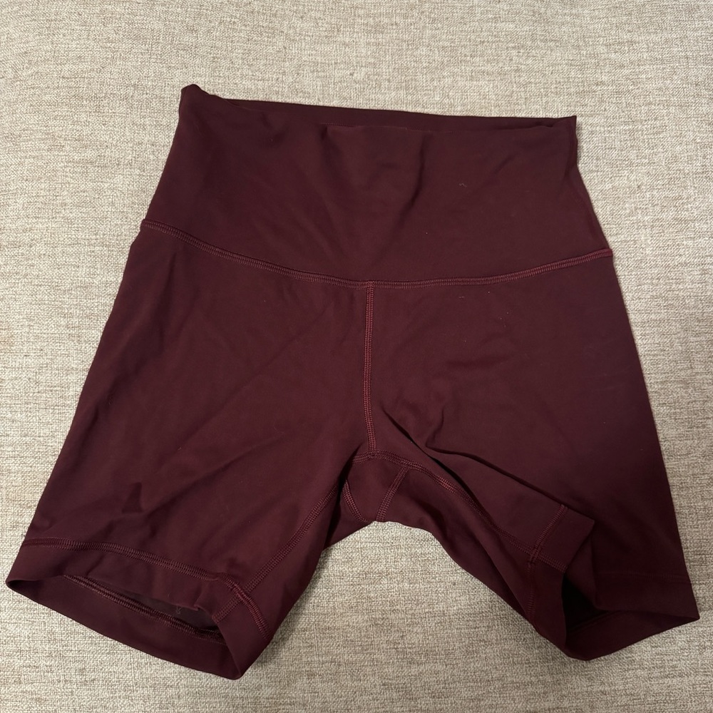 Lululemon Wunder Train High-Rise Short 6"